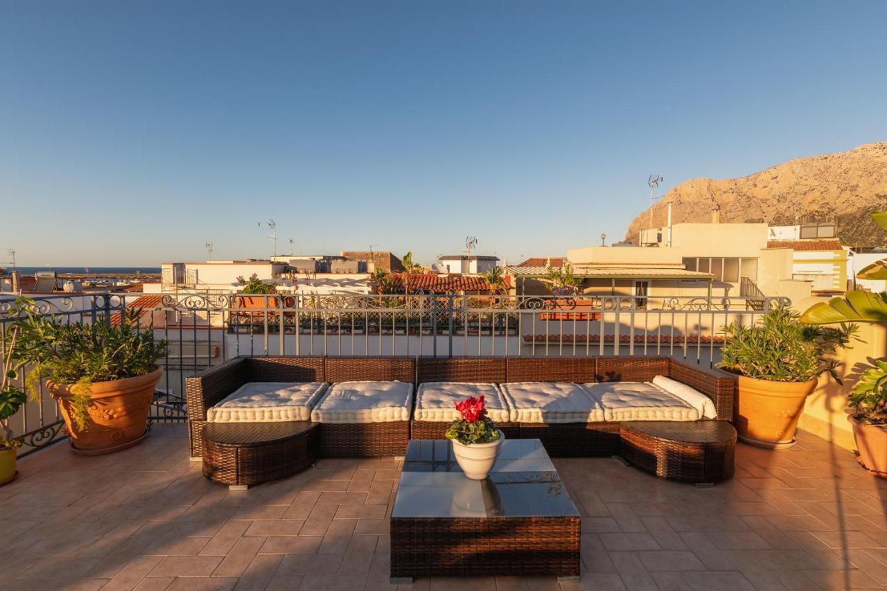 Bed and breakfast Casa Manzella 3*